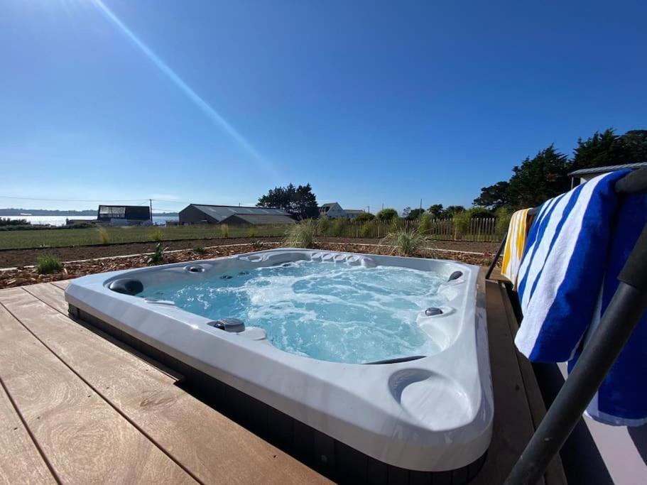 Villa Neuve Pour 6 Personnes Avec Spa Carantec Dış mekan fotoğraf